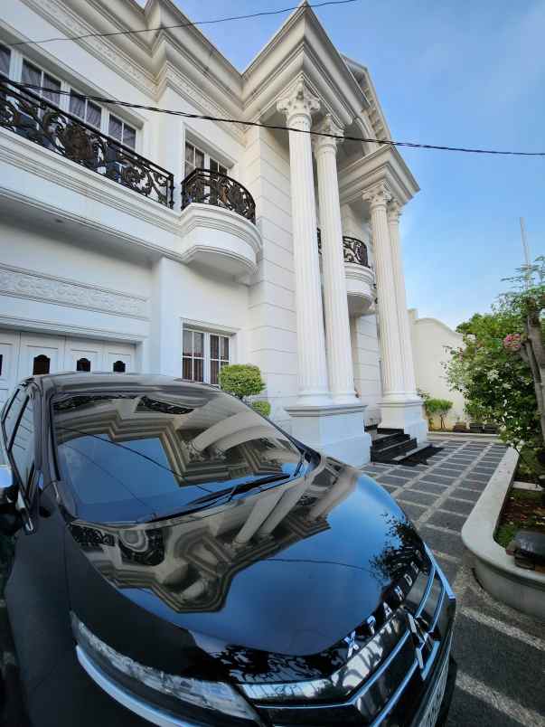 dijual rumah jl kelapa hijau komplek