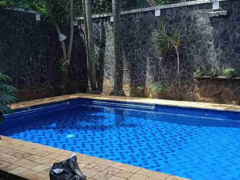 dijual rumah jl kemang kec mampang