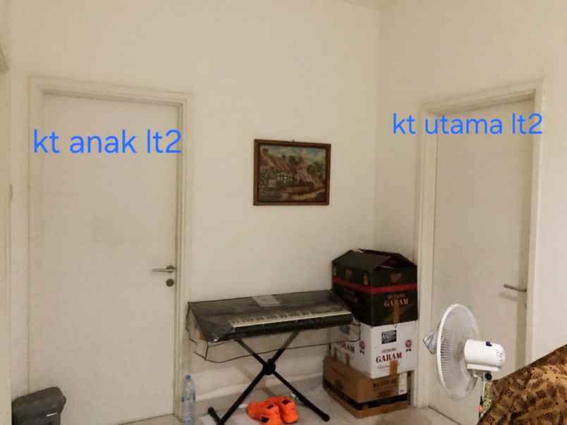 dijual rumah jl kiara payung barat ii