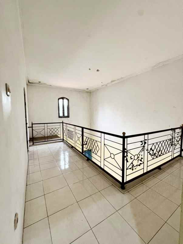 dijual rumah jl komplek pertanian