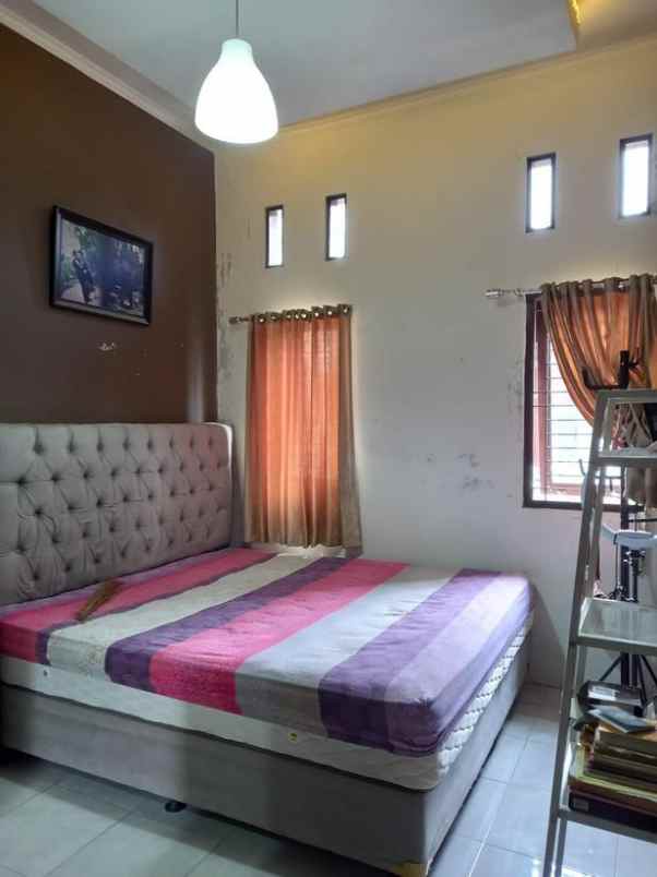 dijual rumah jl padasuka cimahi