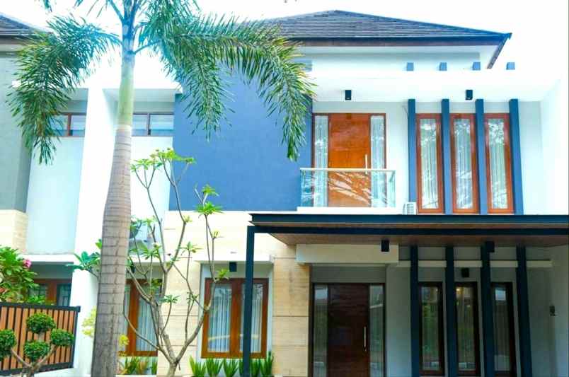 dijual rumah jl perum cherry buah batu