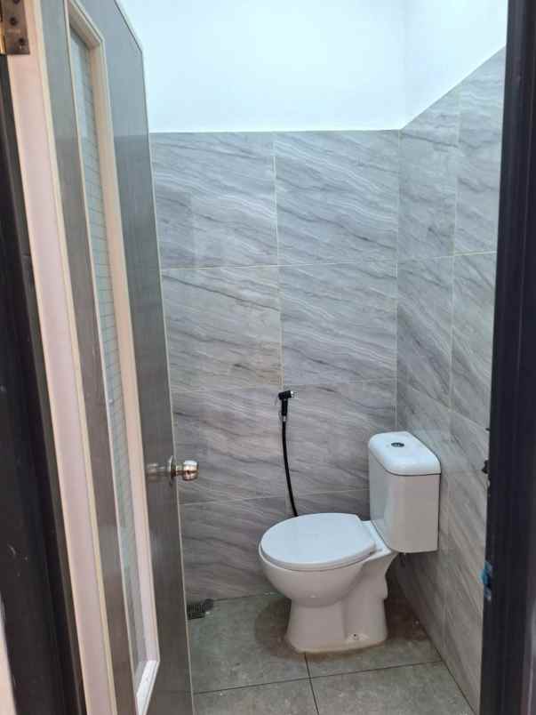 dijual rumah jl perumahan citra kebun mas