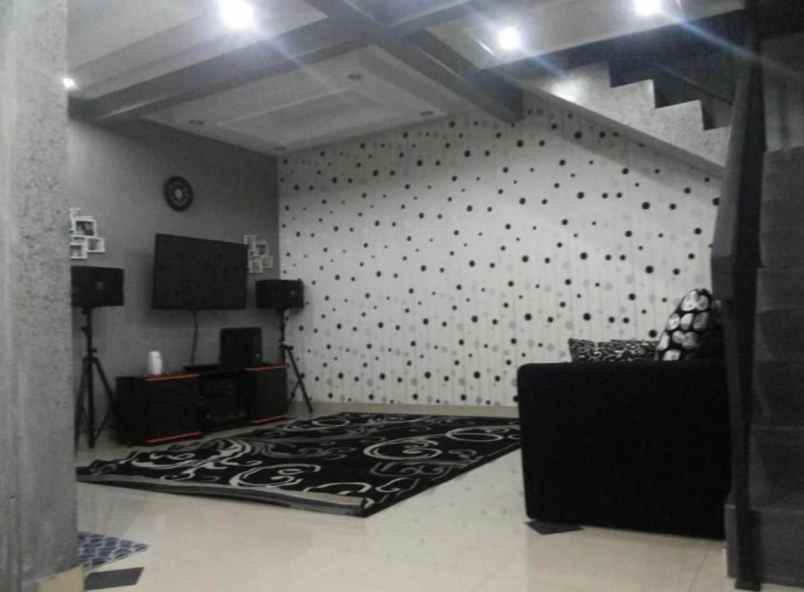 dijual rumah jl pesantren arcamanik bandung