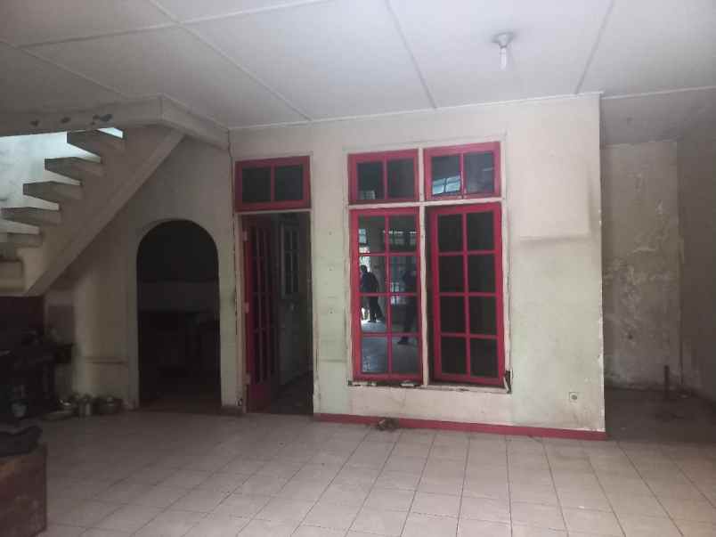 dijual rumah jl pondok kelapa duren