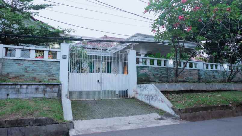 dijual rumah jl pondok kelapa raya kec