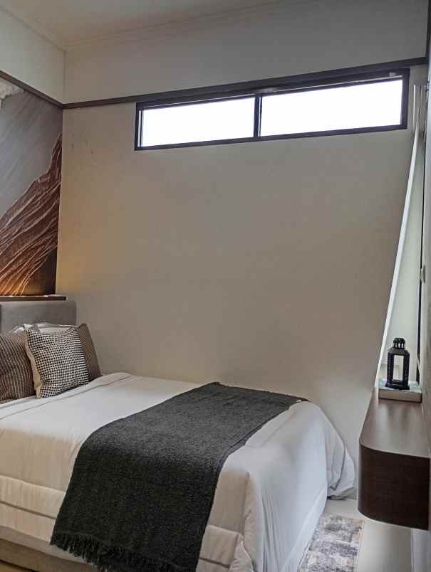 dijual rumah jl puri bukit depok