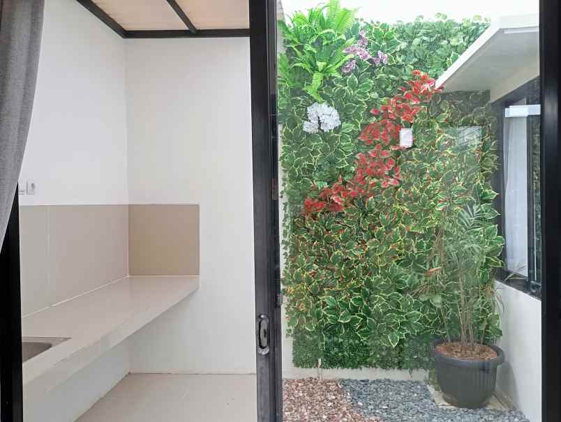 dijual rumah jl puri bukit depok