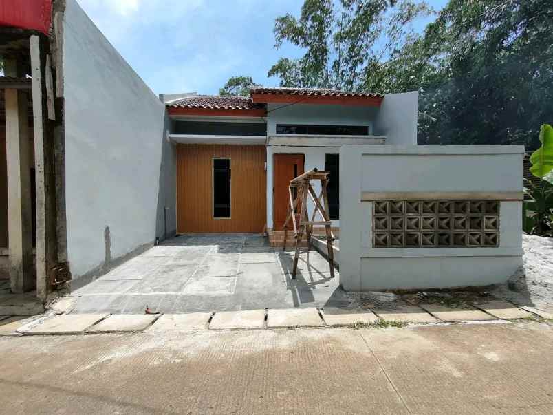 dijual rumah jl raya citayam perum