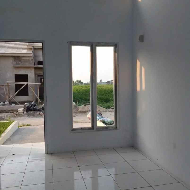 dijual rumah jl raya pisangan kepuh sepatan