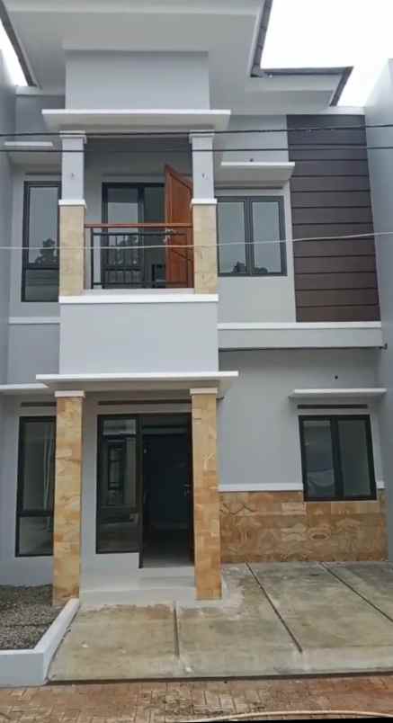 dijual rumah jl salak