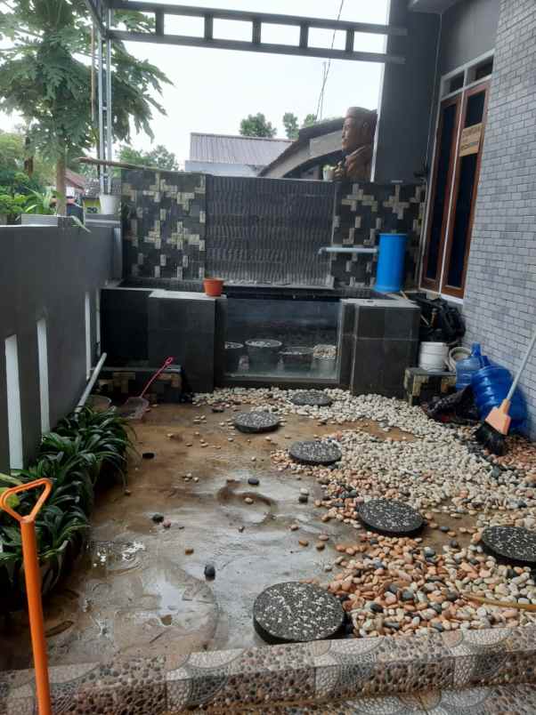 dijual rumah jl sidomulyo