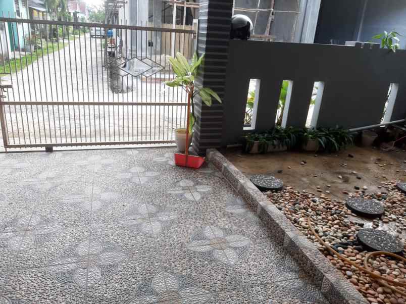 dijual rumah jl sidomulyo