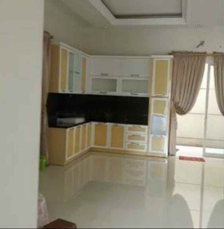 dijual rumah jl simo hilir