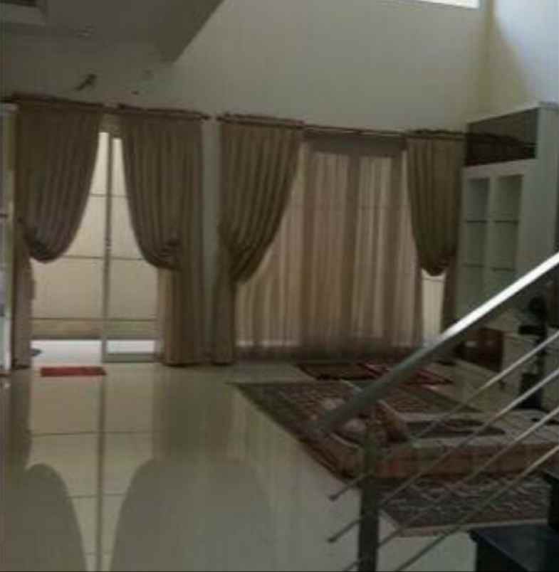 dijual rumah jl simo hilir