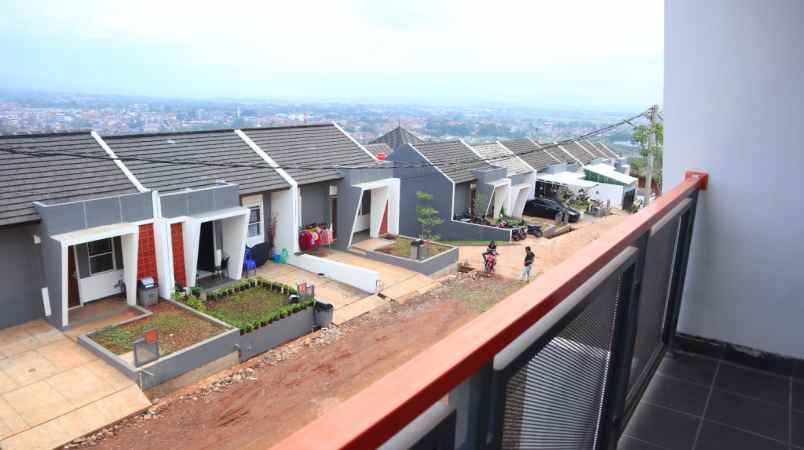 dijual rumah jl sindangwangi cicalengka