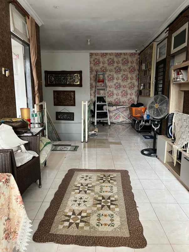 dijual rumah jl soekarno hatta