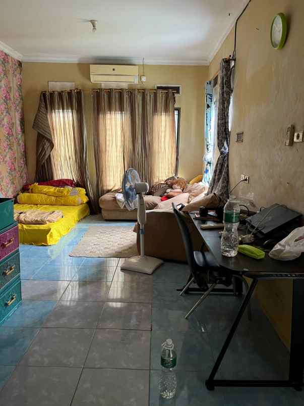 dijual rumah jl soekarno hatta