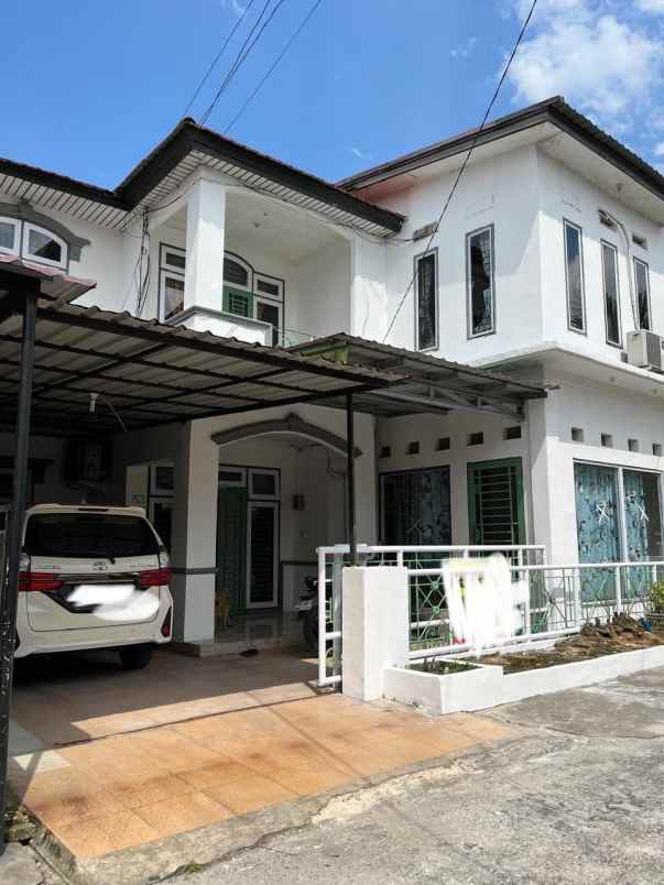 dijual rumah jl soekarno hatta