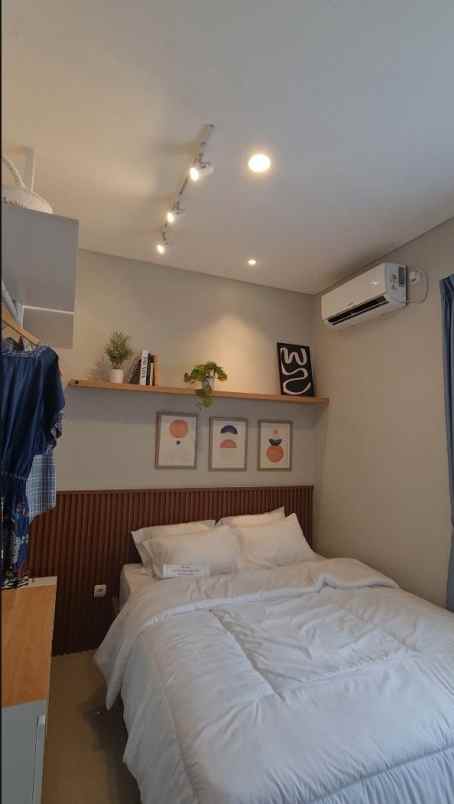 dijual rumah jln cimuning mustika jaya