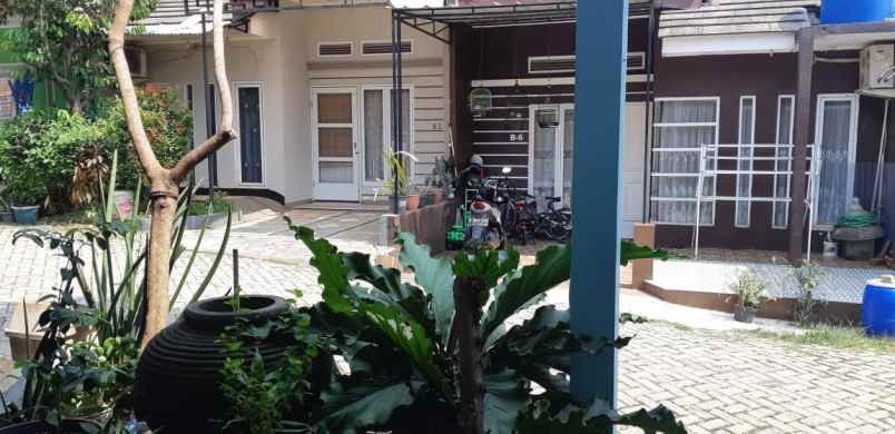 dijual rumah jln kalilicin pancoran mas