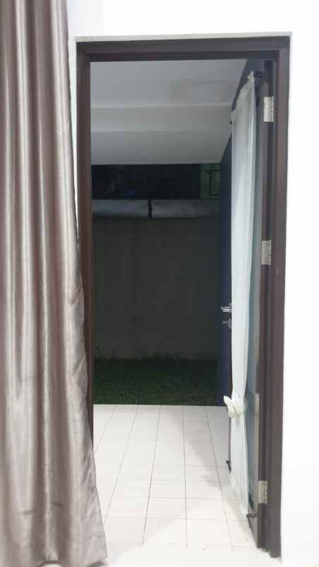 dijual rumah jln raya bojongsari sawangan