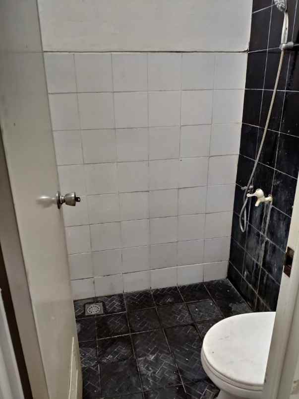 dijual rumah jombang