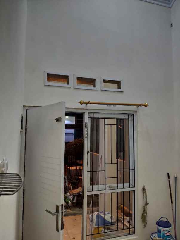 dijual rumah jombang