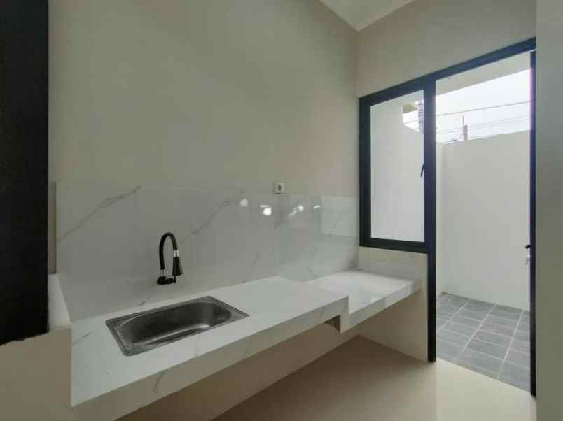 dijual rumah jombang ciputat tangerang