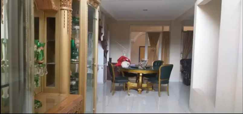 dijual rumah kali sari pasar rebo