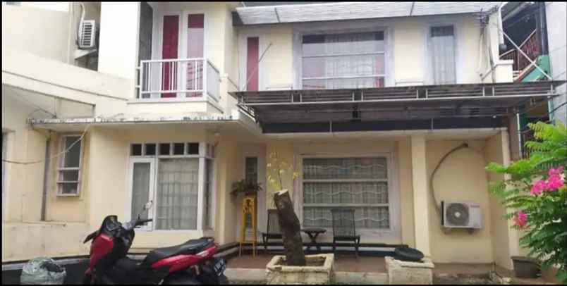 dijual rumah kali sari pasar rebo