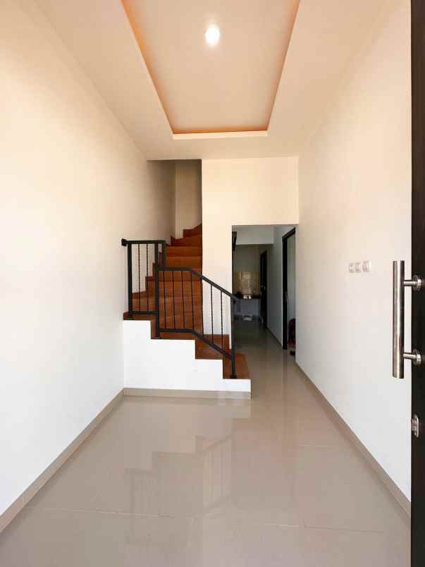 dijual rumah kalisari