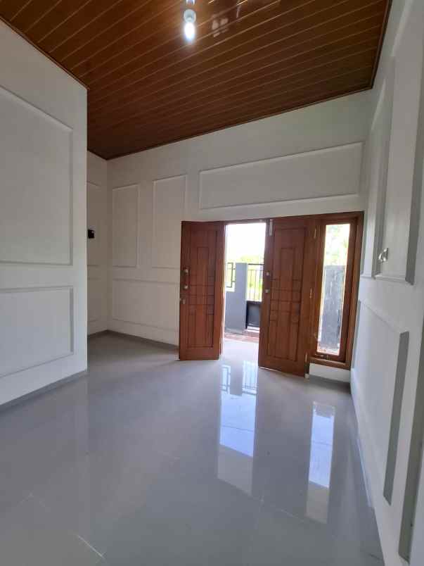 dijual rumah kaliurang km 13