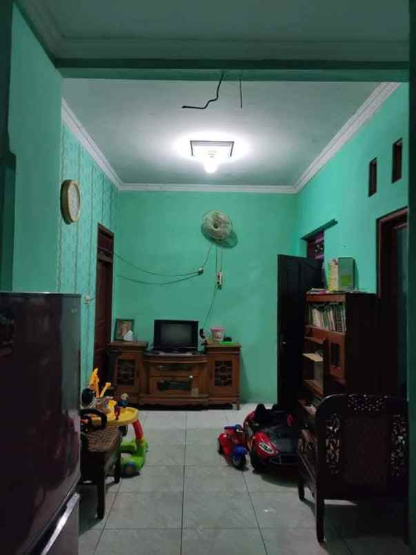 dijual rumah kapuk raya cengkareng