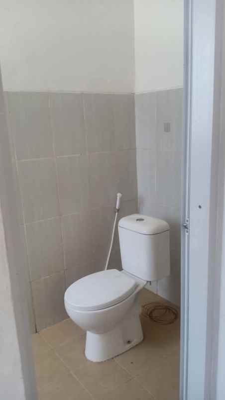 dijual rumah karadenan