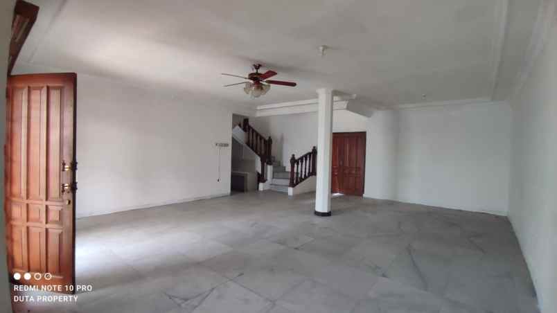 dijual rumah karasak