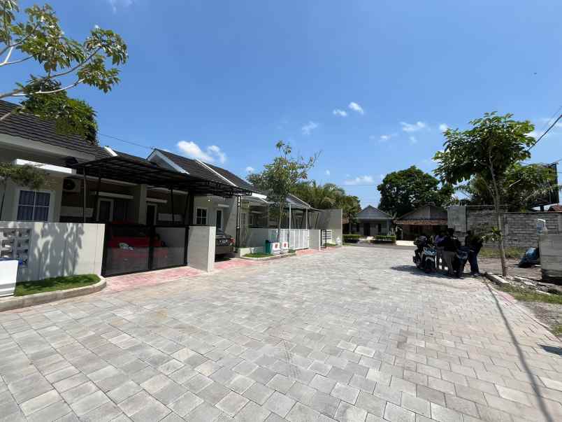 dijual rumah kebomati brajan prambanan