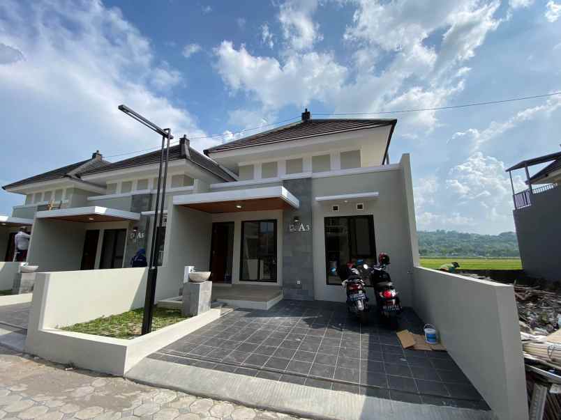 dijual rumah kebondalem kidul prambanan