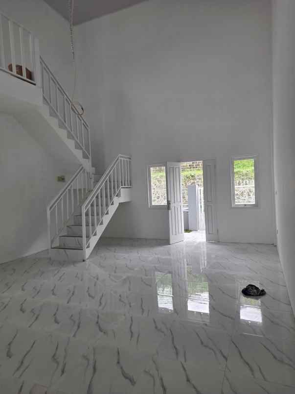 dijual rumah kelapa dua