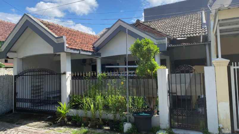 dijual rumah ketintang