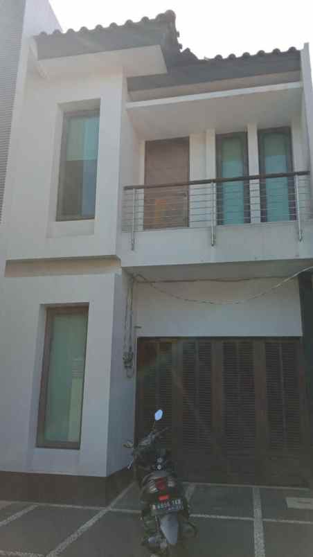 dijual rumah klp dua wetan kec ciracas