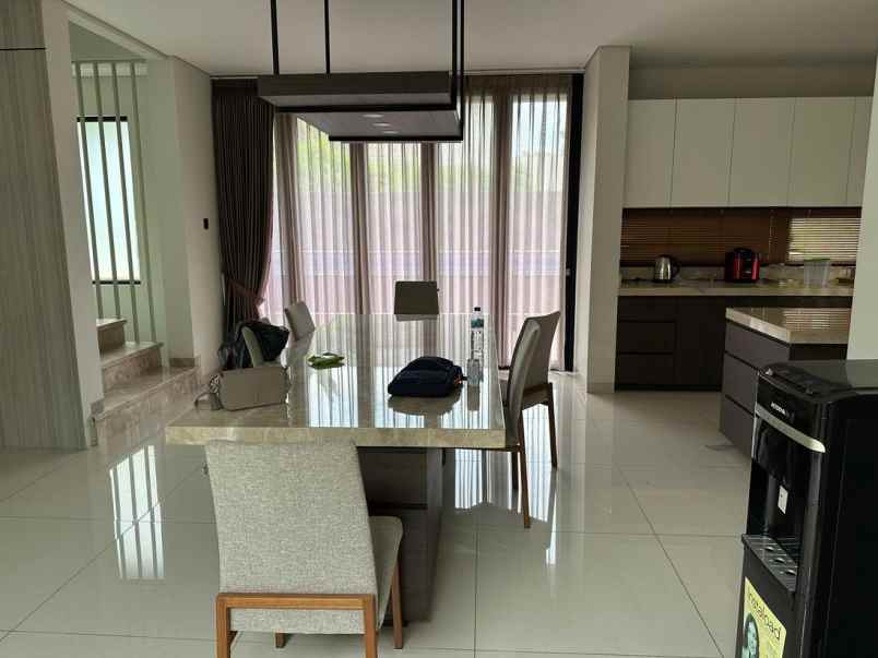 dijual rumah komp setiabudi regency bandung