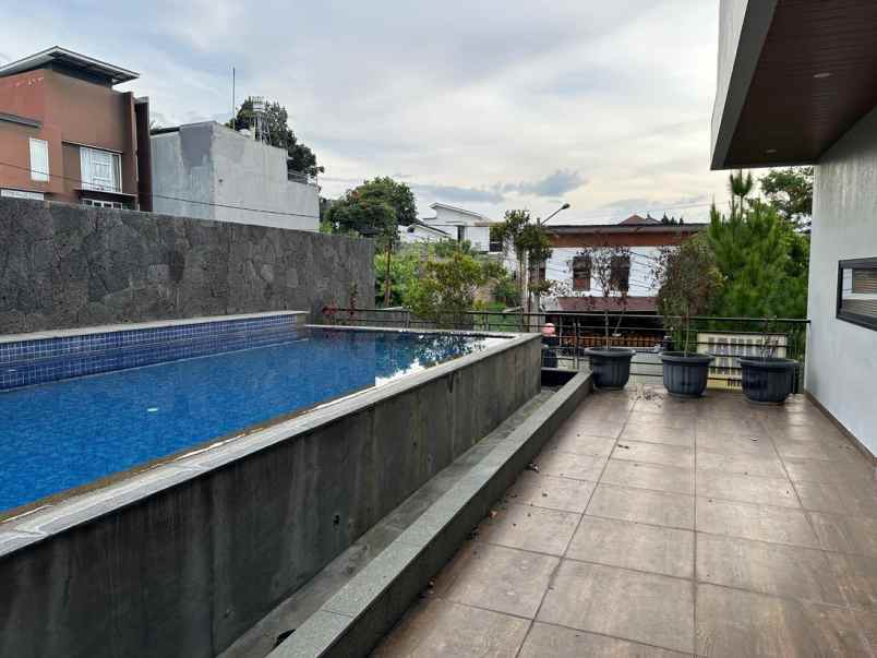 dijual rumah komp setiabudi regency bandung