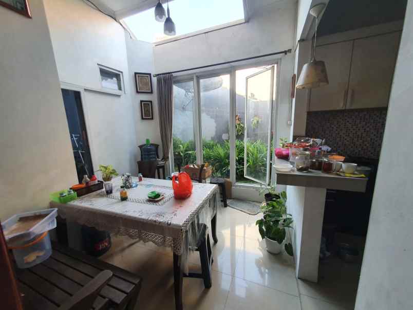 dijual rumah komplek bintaro