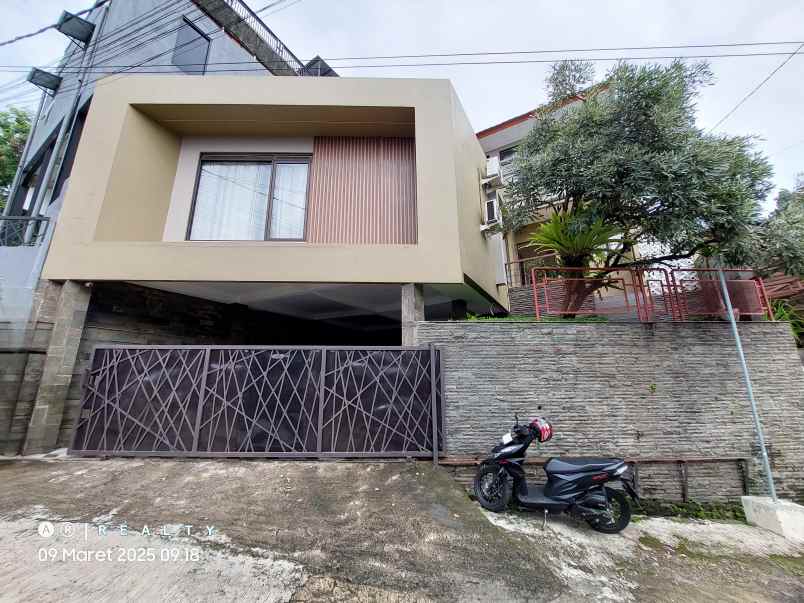 dijual rumah komplek bojongkoneng