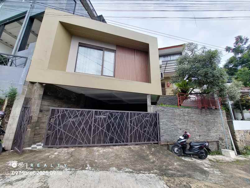 dijual rumah komplek bojongkoneng