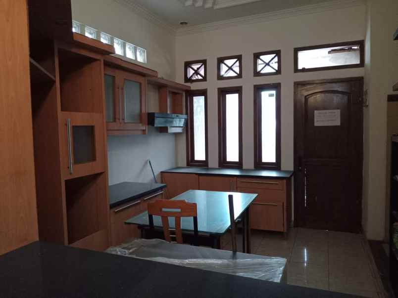 dijual rumah komplek citra antapani bandung