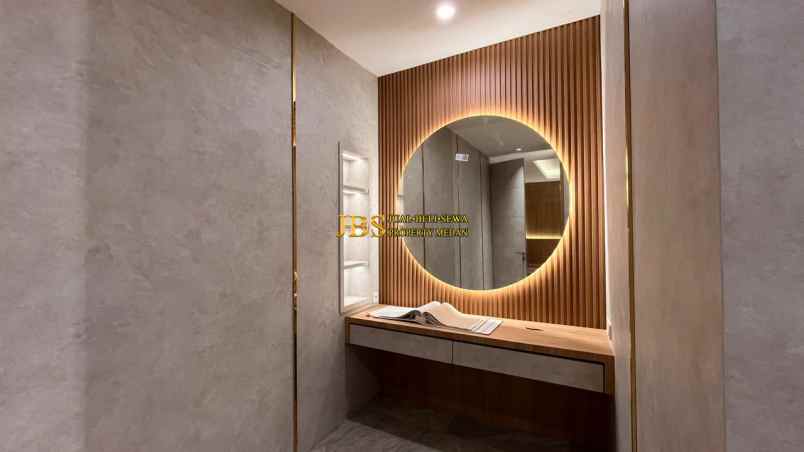 dijual rumah komplek citraland gama city