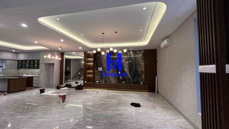 dijual rumah komplek citraland gama city