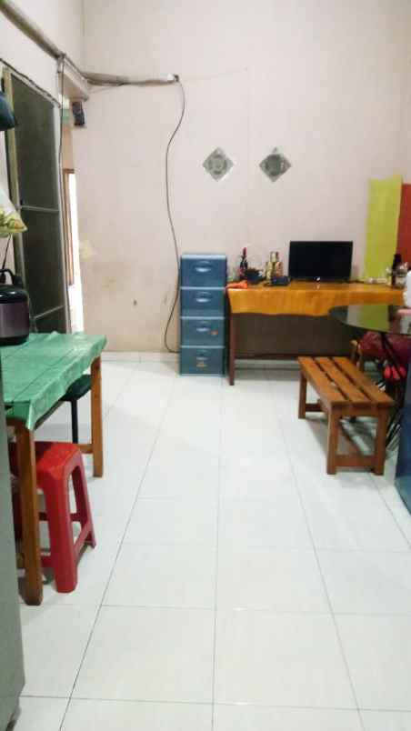 dijual rumah komplek duta bandara